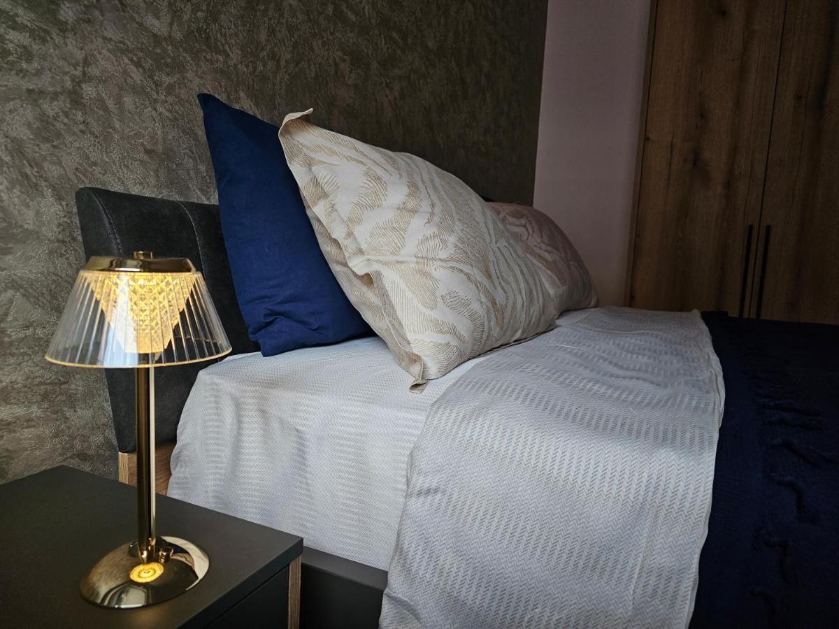 Sun&Moon Apartments ノヴィ・サド エクステリア 写真