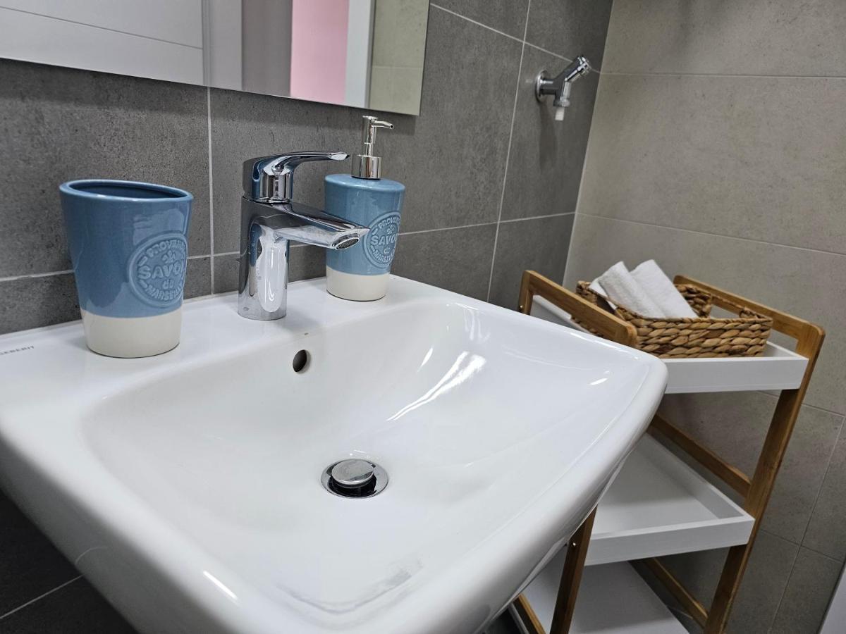 Sun&Moon Apartments ノヴィ・サド エクステリア 写真