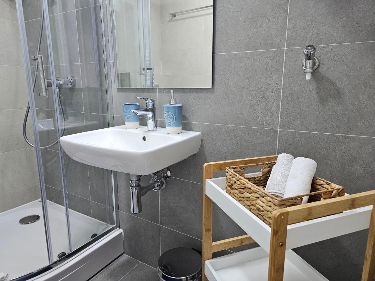 Sun&Moon Apartments ノヴィ・サド エクステリア 写真